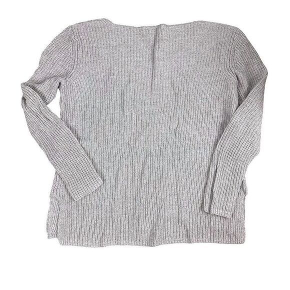 Gap Women’s Light Gray V-neck Sweater size Medium - Picture 5 of 6